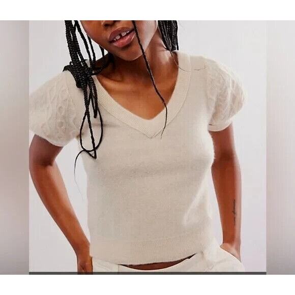 MSRP $89 FREE PEOPLE 100% Cashmere Annabel Puff Sleeve Sweater Size M - Picture 2 of 9